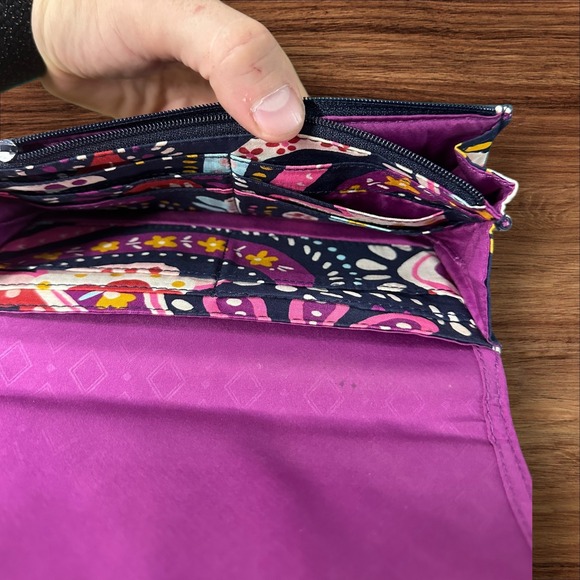 Vera Bradley Quilted Wallet Clutch Blue Pink Butterfly Floral - Picture 6 of 6